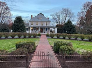 526 Love Point Rd, Stevensville, MD 21666