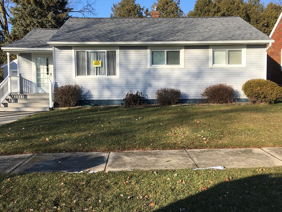2nd image of 655 W South St