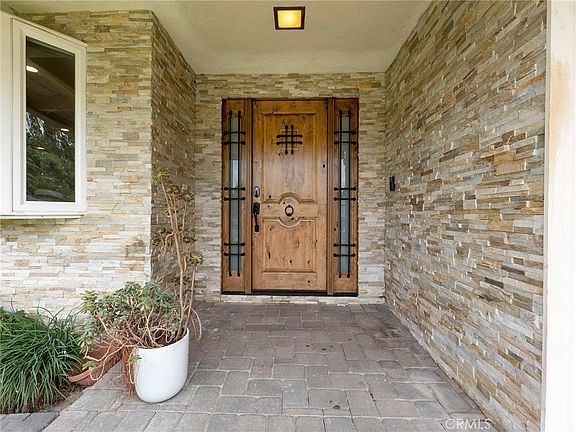 5th image of 19117 Marilla St