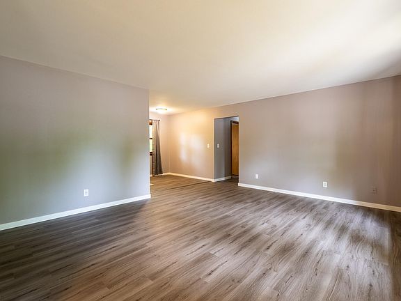 3rd image of 1715 19th St S