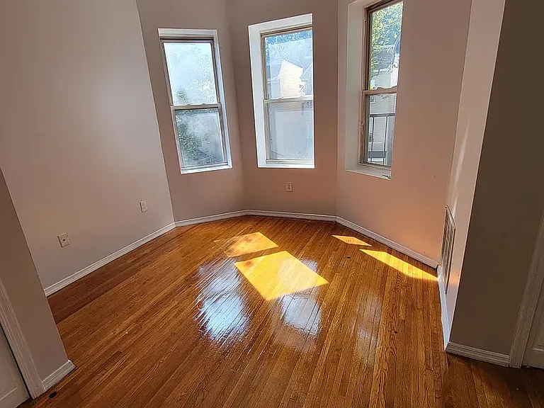 210 N 15th St #9C — Photo 4