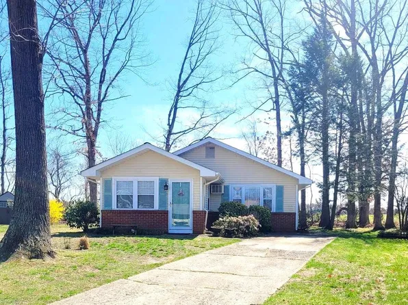 6 Willow Ct, Hammonton, NJ 08037