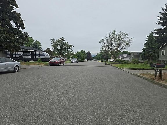 5th image of 1704 S Early Dawn Dr