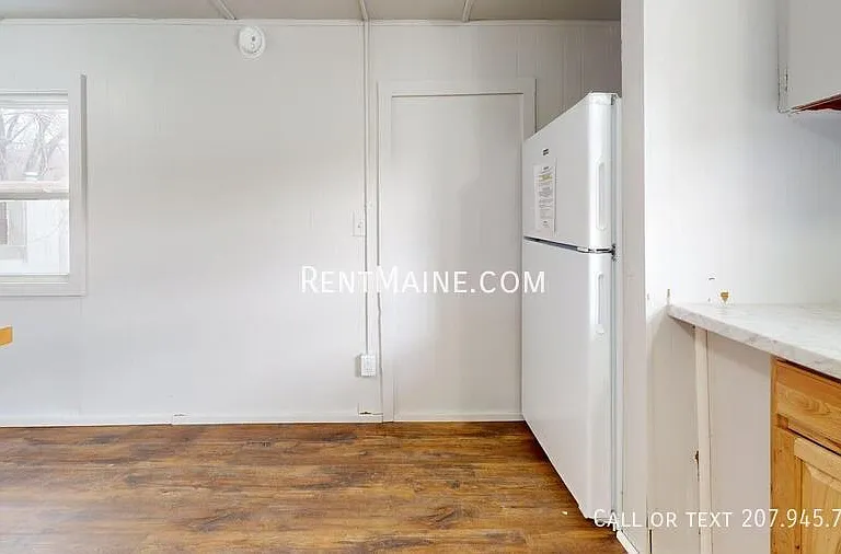 681 Main Rd N #14 — Photo 2
