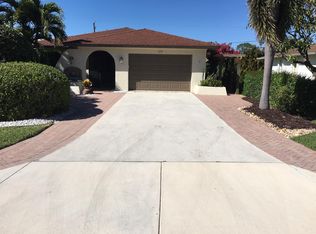 679 92nd Ave N, Naples, FL 34108
