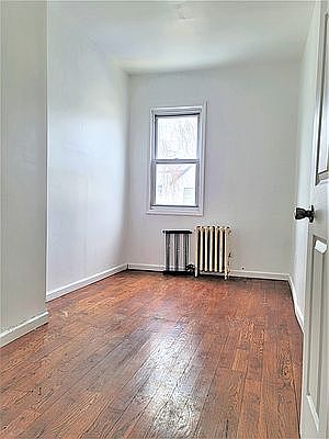 5th image of 91-33 89th St #2