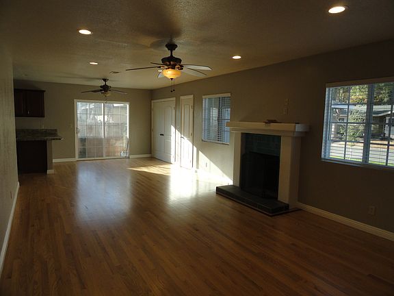 5th image of 2312 Gardi St