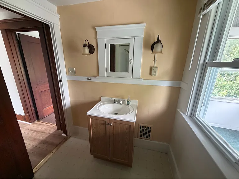 316 Bonnie Brae Ave SE — Photo 12