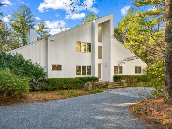 34 Bull Path, East Hampton, NY 11937