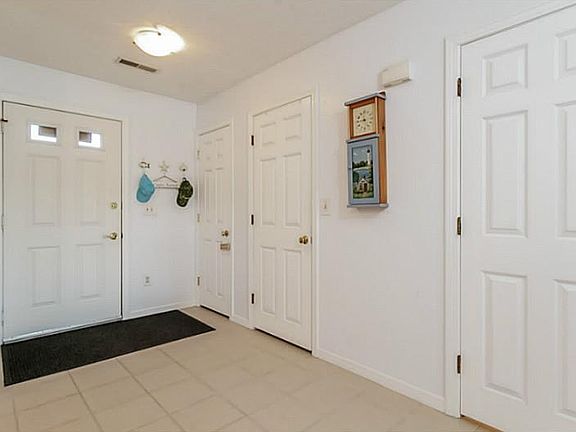 4th image of 25 Maritime Dr #A