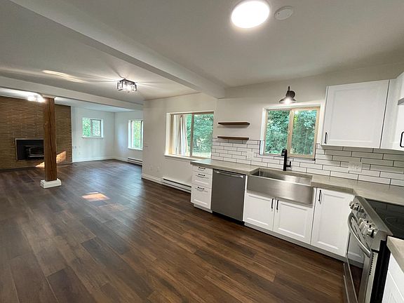 3rd image of 13616 51st Ave S Unit 1