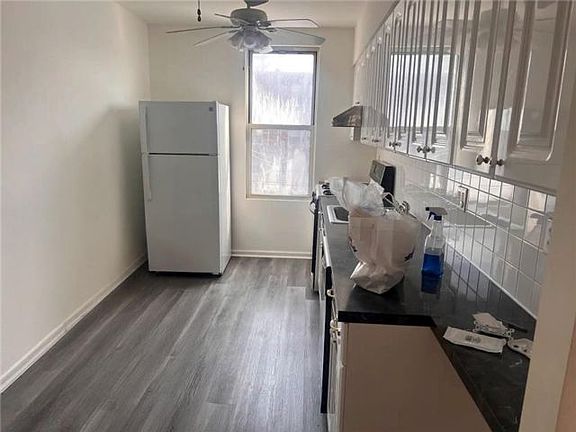 4th image of 8741 16th Ave Floor 2