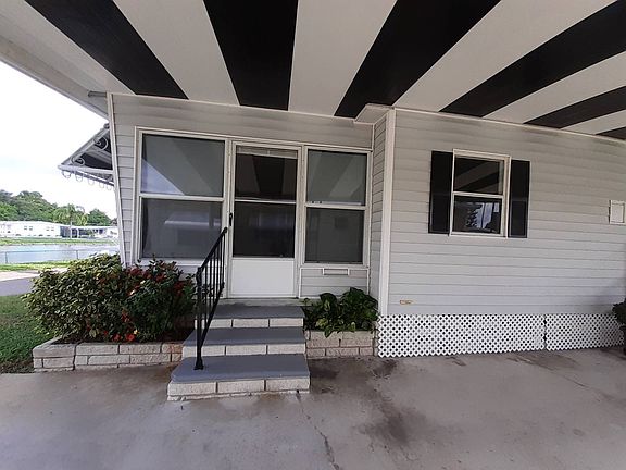 4th image of 10317 1st Way N #148