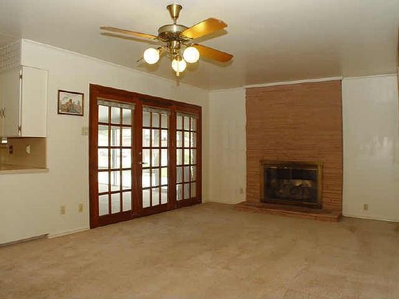 4th image of 536 Westwood Dr