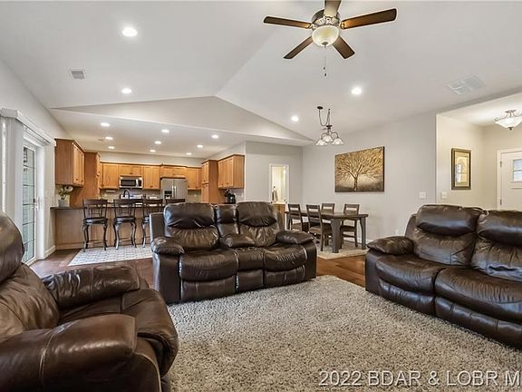 2nd image of 37 Quiet Meadows Dr