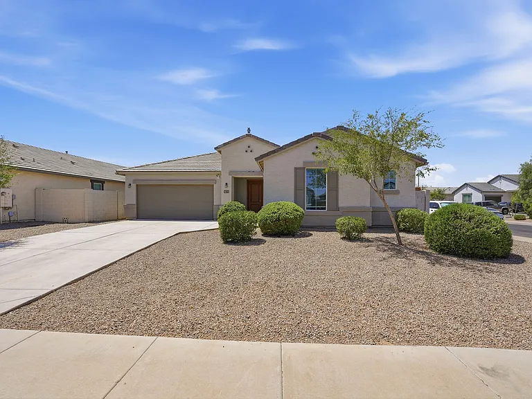 38213 W San Clemente St — Photo 3