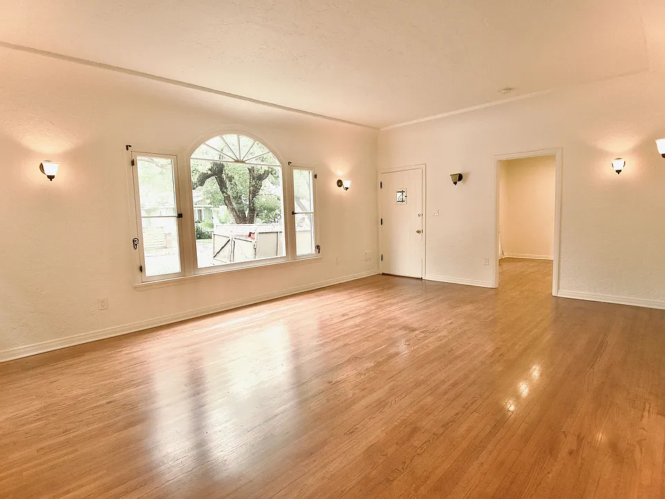 Living Room view to Bedroom 1