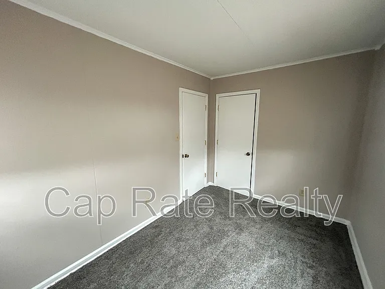 3210 E 12th Ave — Photo 11