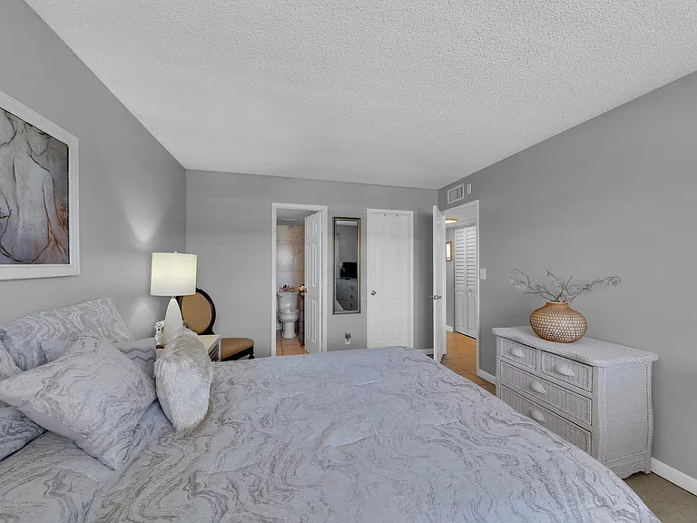2850 NE 14th Street Cswy #308B — Photo 12