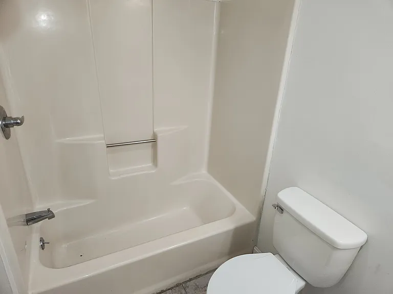 25 Deering Rd #B — Photo 10