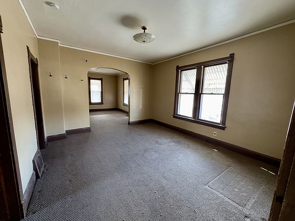 4th image of 103 3rd St