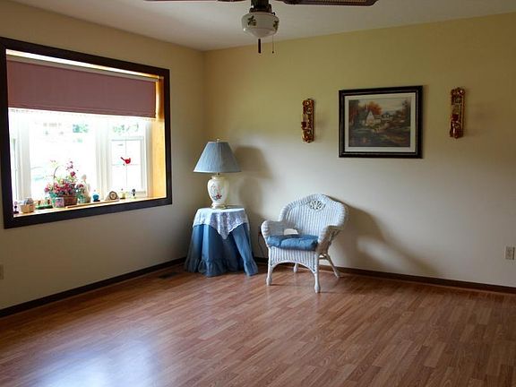 4th image of 2056 Cedar Ln