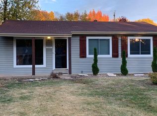 2850 Briarcote Ln, Maryland Heights, MO 63043