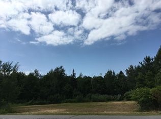 322 Dover Rd, Dexter, ME 04930