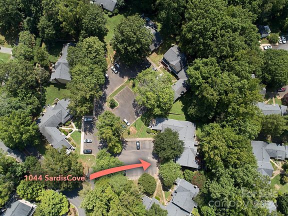 4th image of 1044 Sardis Cove Dr