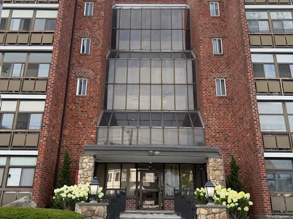 40 Greenleaf St Unit 506, Quincy, MA 02169