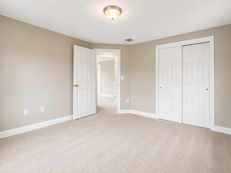 30-32 Harriet Thayer Dr #1 — Photo 8