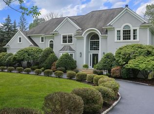 29 Broadway Rd, Warren, NJ 07059