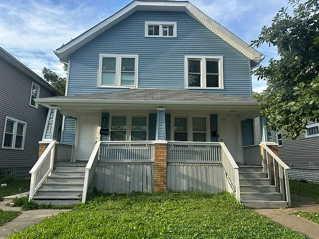 3 bed, 1.5 bath, 1288 sqft, $1,450 — Photo 1