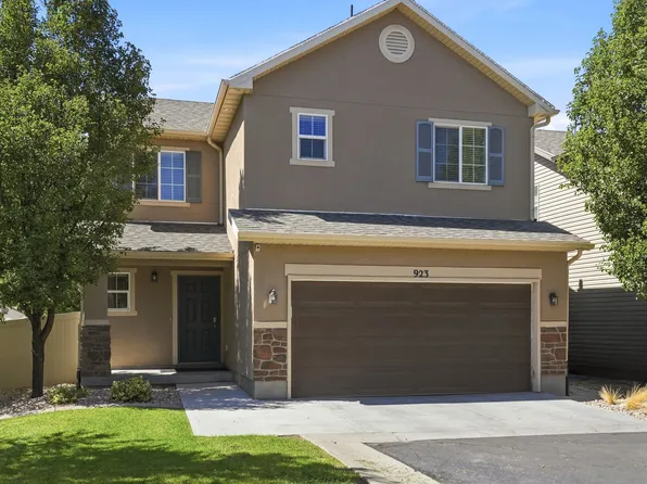 923 W Stonehaven Dr, North Salt Lake, UT 84054