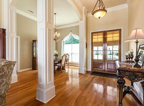 3rd image of 1199 Scarlet Oak Ln