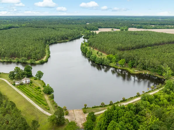 741 Jones Rd, Lake City, SC 29560
