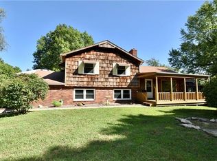 9821 Drury Ave, Kansas City, MO 64137