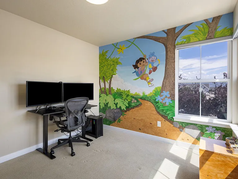 Second bedroom