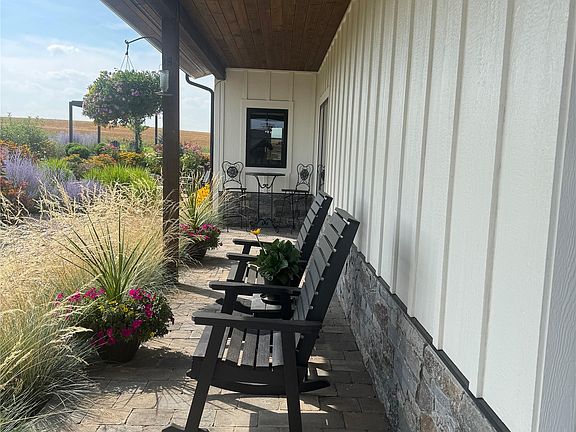 5th image of 763 Harvest View Ln