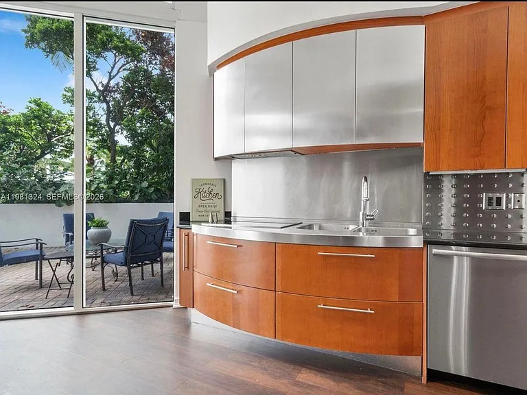18101 Collins Ave #401-fl 33 — Photo 4