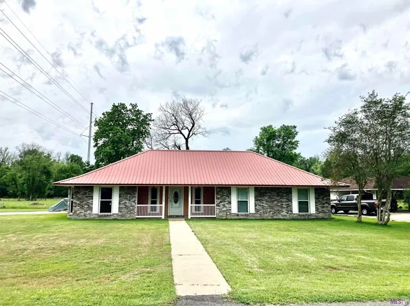 2505 Riverside Dr, Port Allen, LA 70767