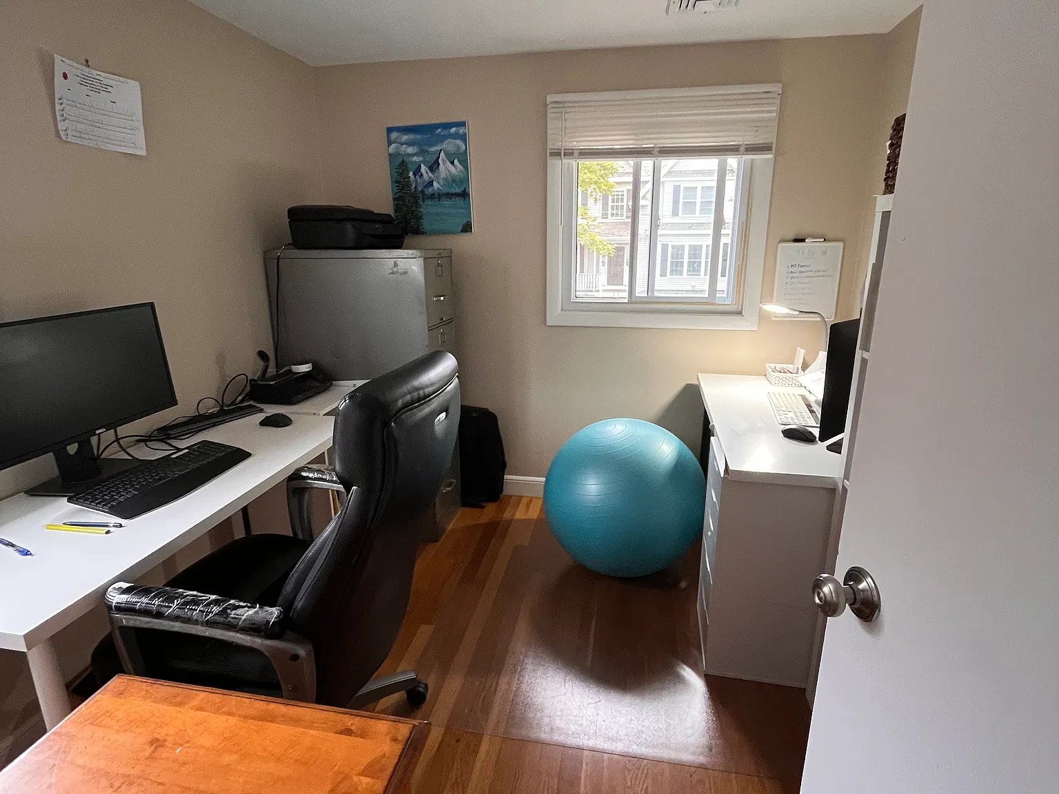 3 bed, 1.5 bath, 1600 sqft, $4,400 — Photo 3