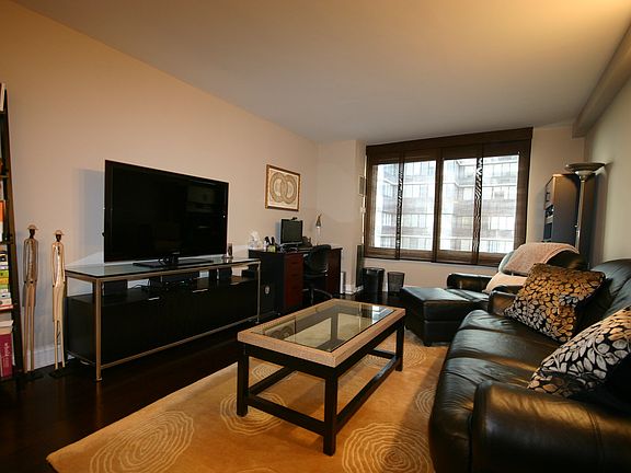 2nd image of 44 W 62nd St APT 8E