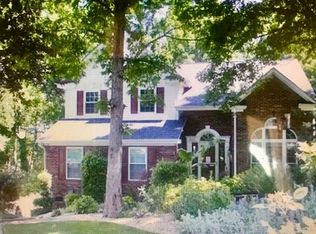 12600 Diamond Dr, Pineville, NC 28134