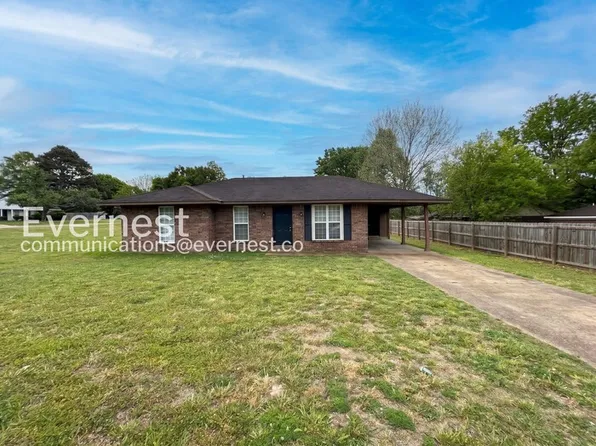 3565 Corsica Dr, Horn Lake, MS 38637