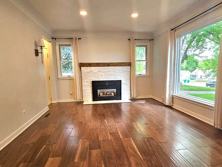 3029 Texas Ave S — Photo 9