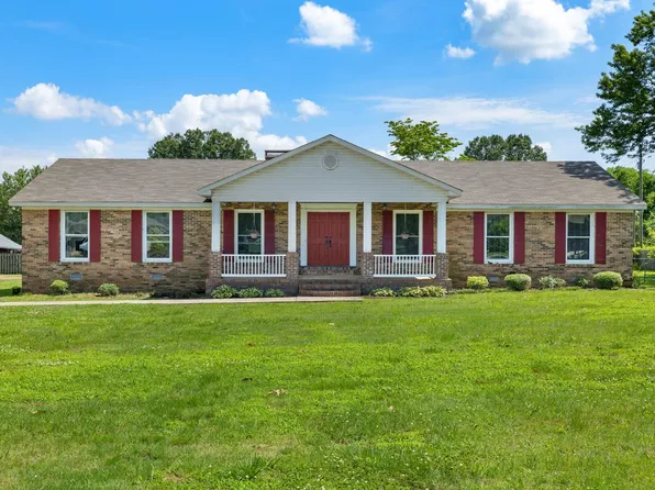 157 Holden St, Rogersville, AL 35652