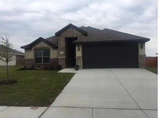 116 Chestnut Rd, Waxahachie, TX 75165