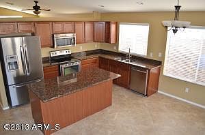 3rd image of 15851 S 10th Pl