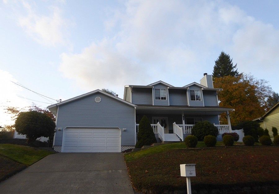1st image of 1967 Orchard Dr NW